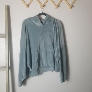 AMERICAN EAGLE VELOUR SOFT GREEN OVERSIZED HOODIE SIZE SMALL